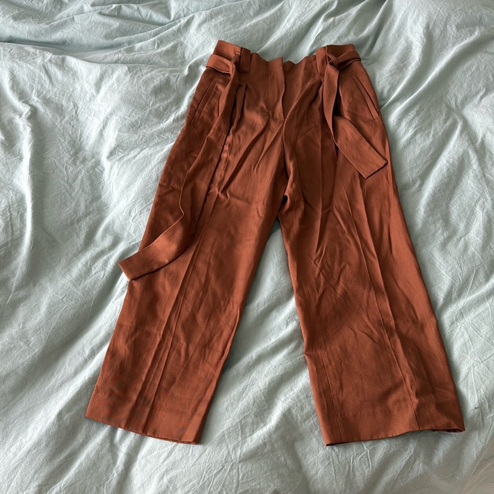 Sezane - like new - high waisted - pleated coulette